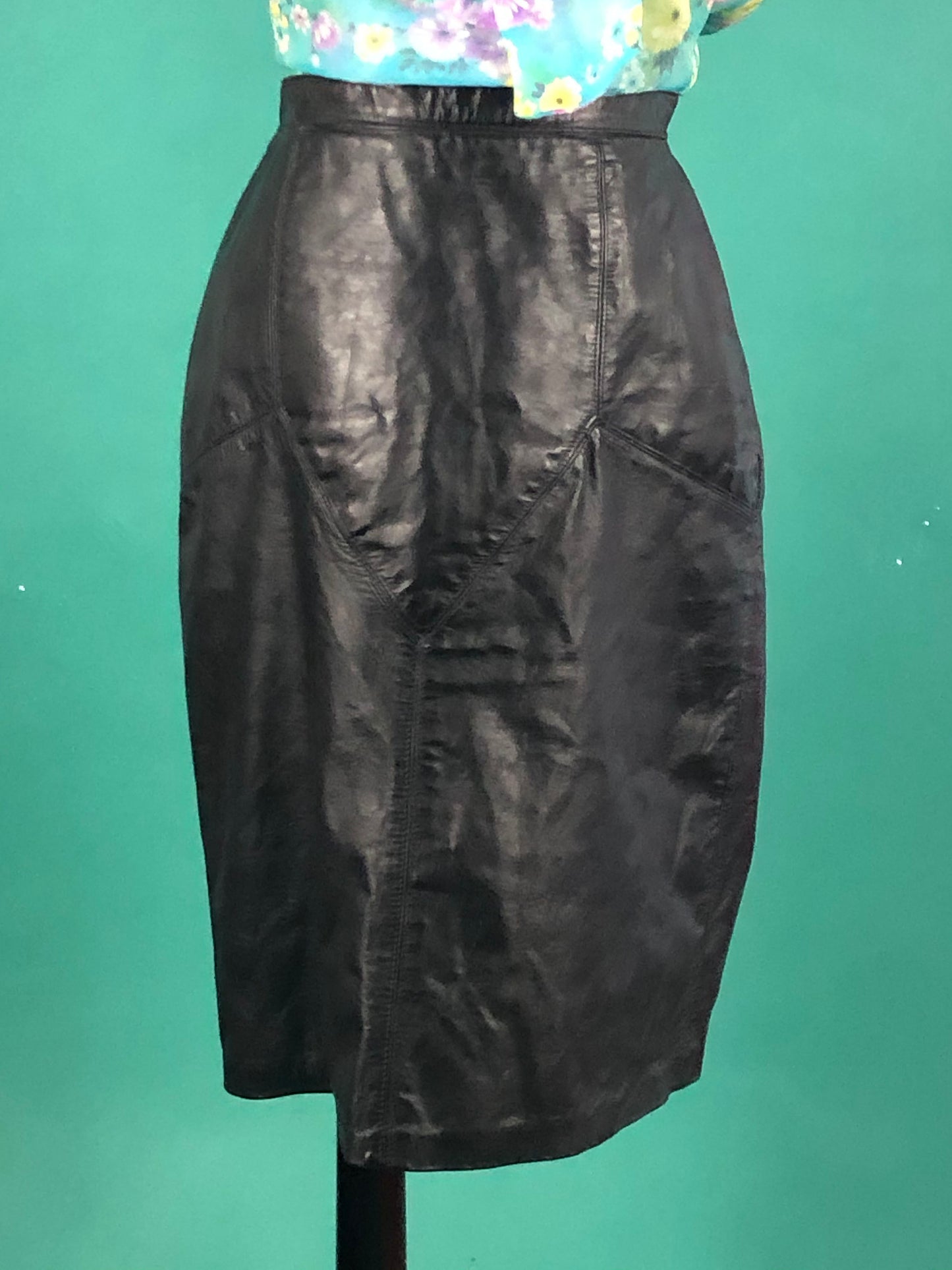 Black Leather Skirt Vintage 80s Lela Leather High Waisted Pencil Knee Length Club skirt size Small