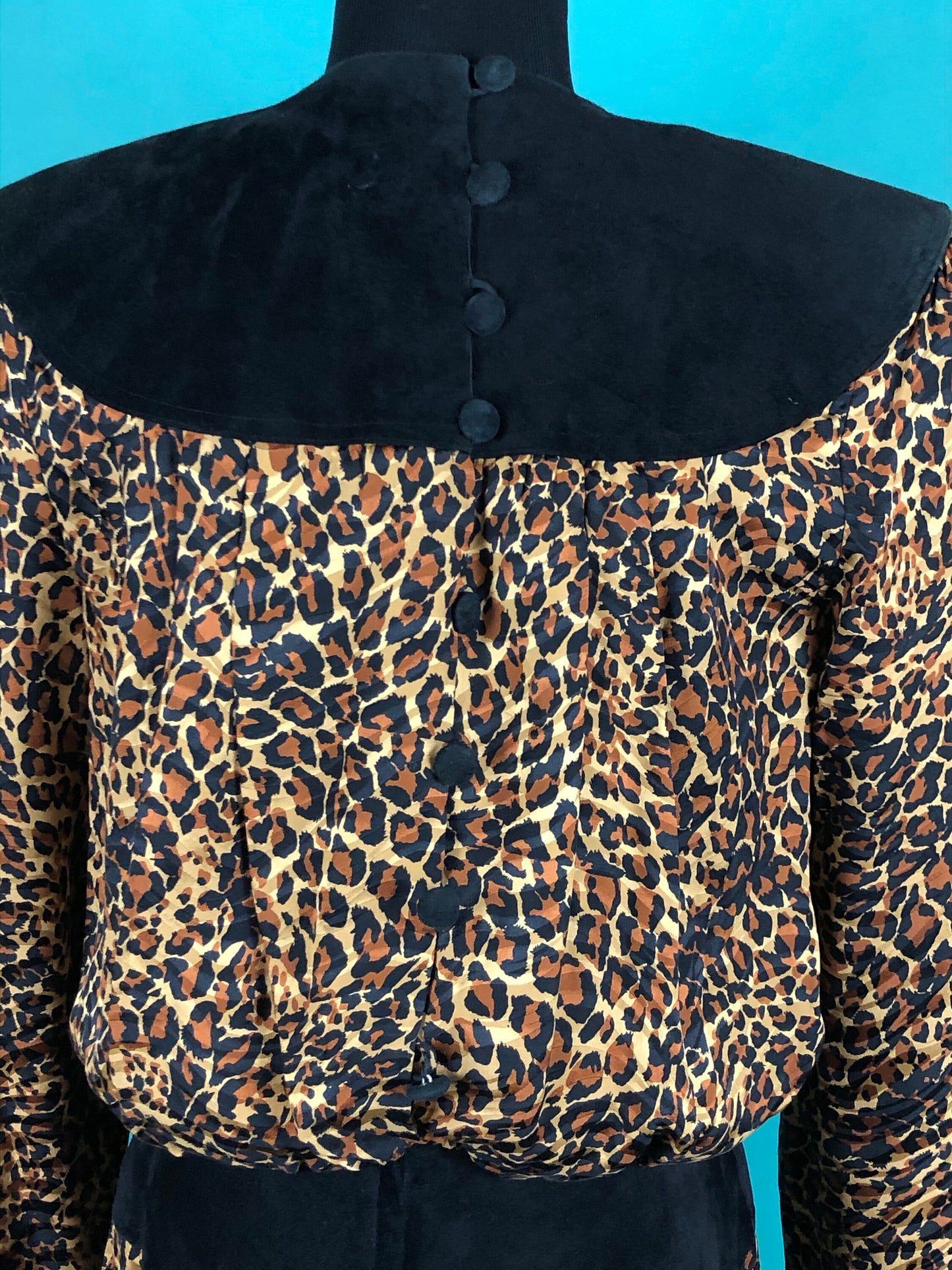 Vintage 1980s 80s Silk Leopard 40s Inspired Print and Black Suede Long Sleeve Shoulder Pad Ruffled Skirt Blouson Dress size 10