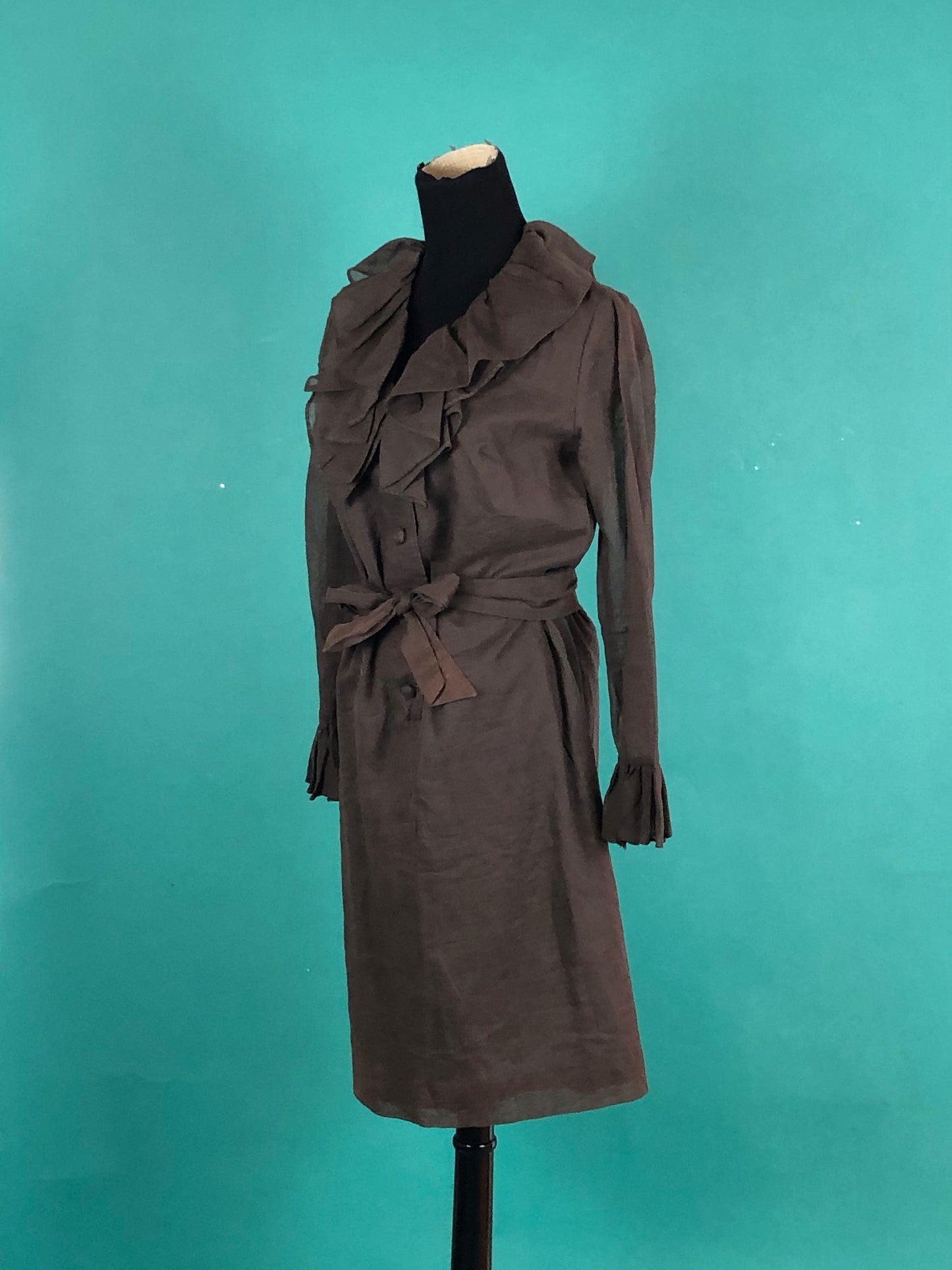 Brown Ruffled Collar Tuxedo Dress Vintage 70s Long Sheer Sleeve Belted Waist Knee Length Button Up Shift Dress size 12