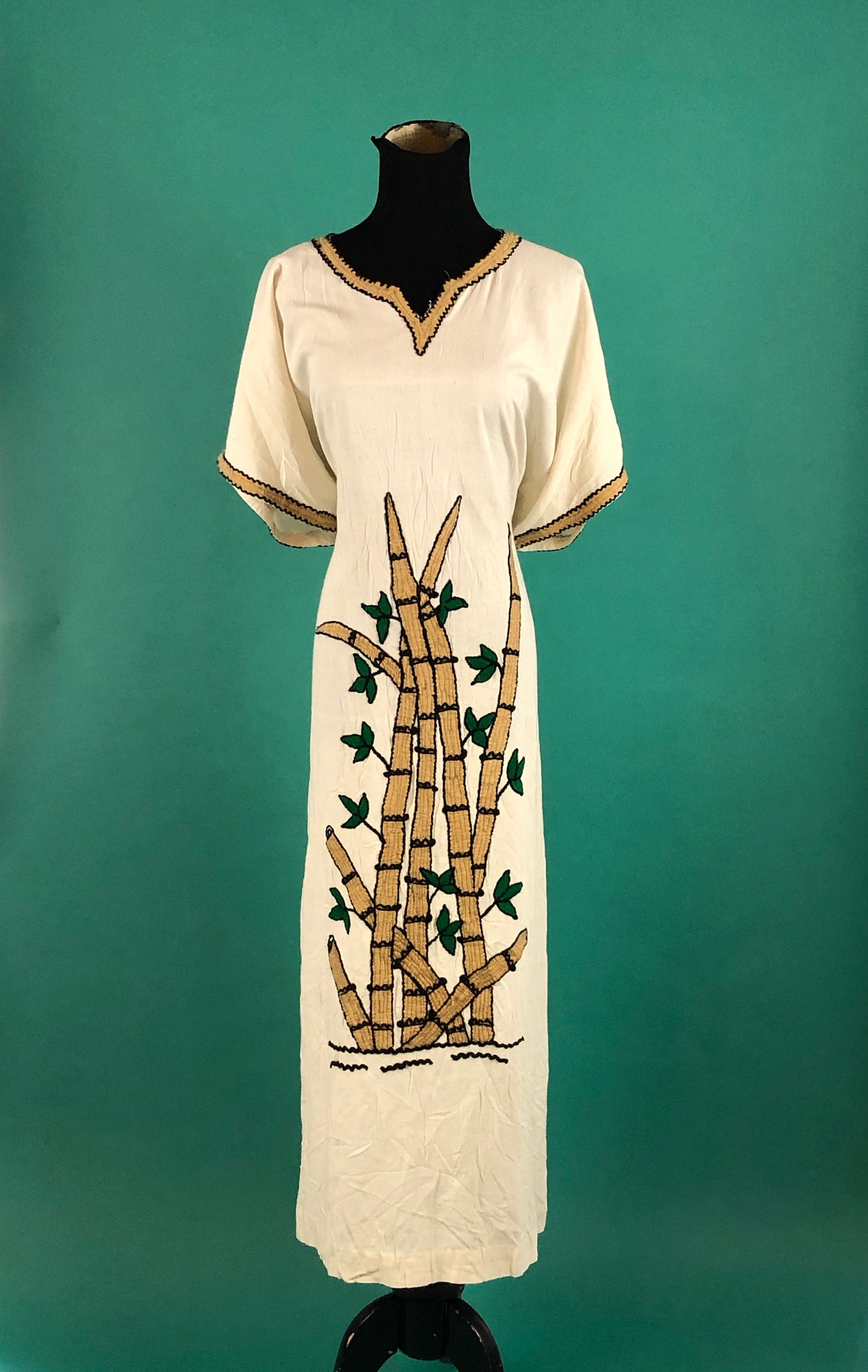 Yarn Knit Bamboo Kaftan Vintage 70s Full Swimsuit Cover Up Tie Waist Slitted Side Pullover Robe size Medium