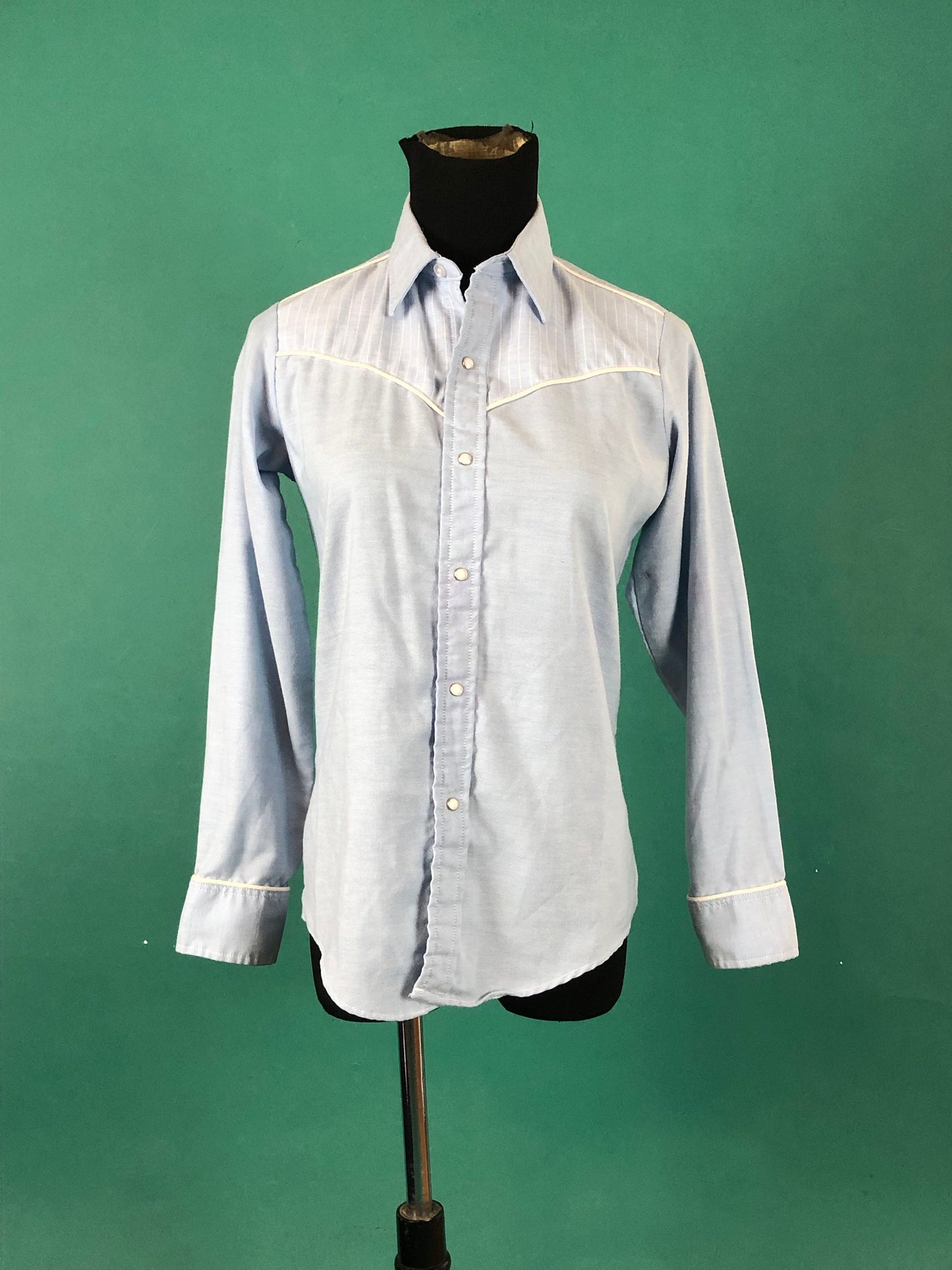 Levis Strauss Denim Blue and White Vintage 70s Striped Long Sleeve Snap Button Collared Button Down size XS