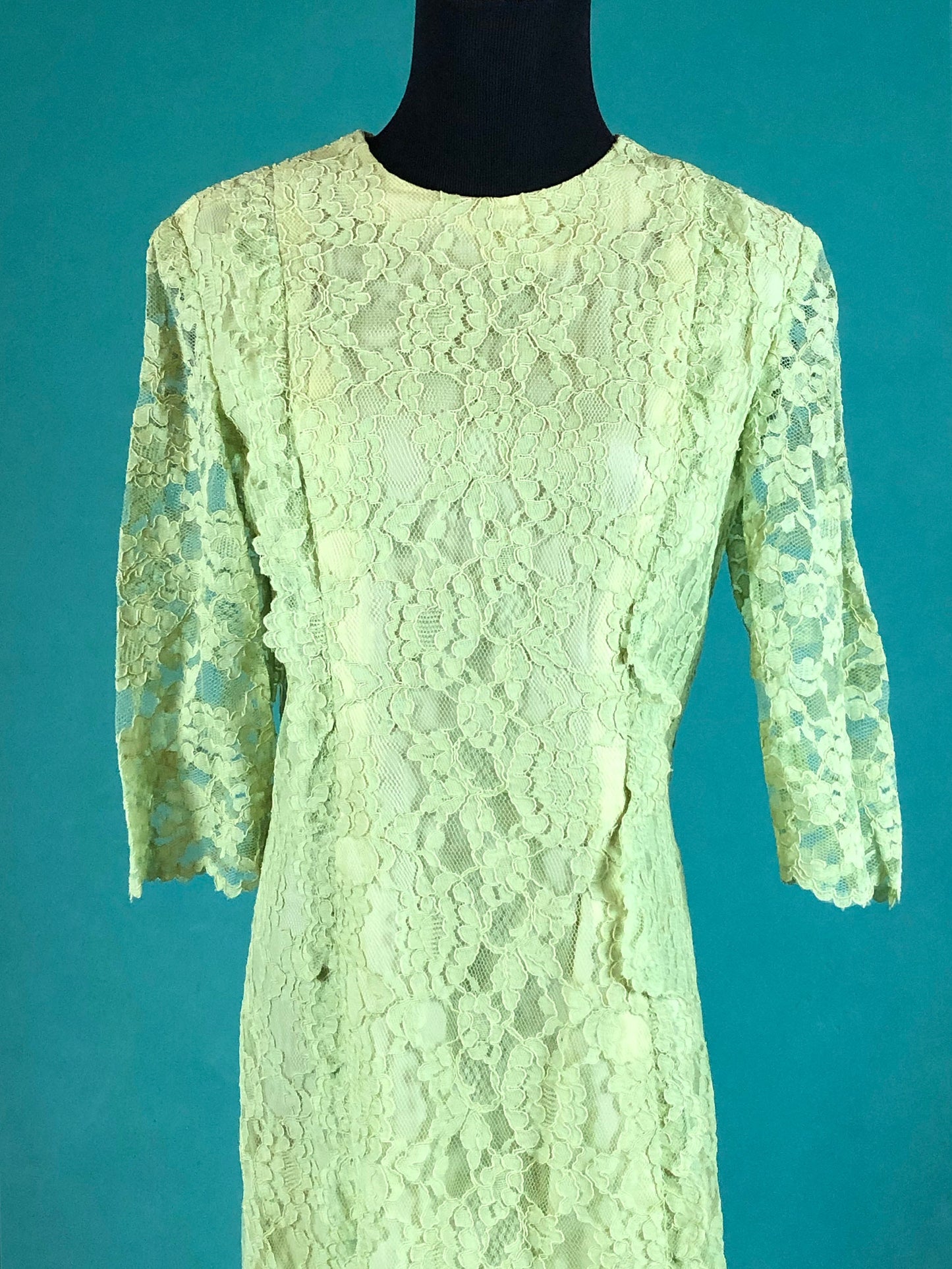 Lime Green Lace 60s Vintage Quarter Sleeve Sheer Shift Mod Dress size Medium