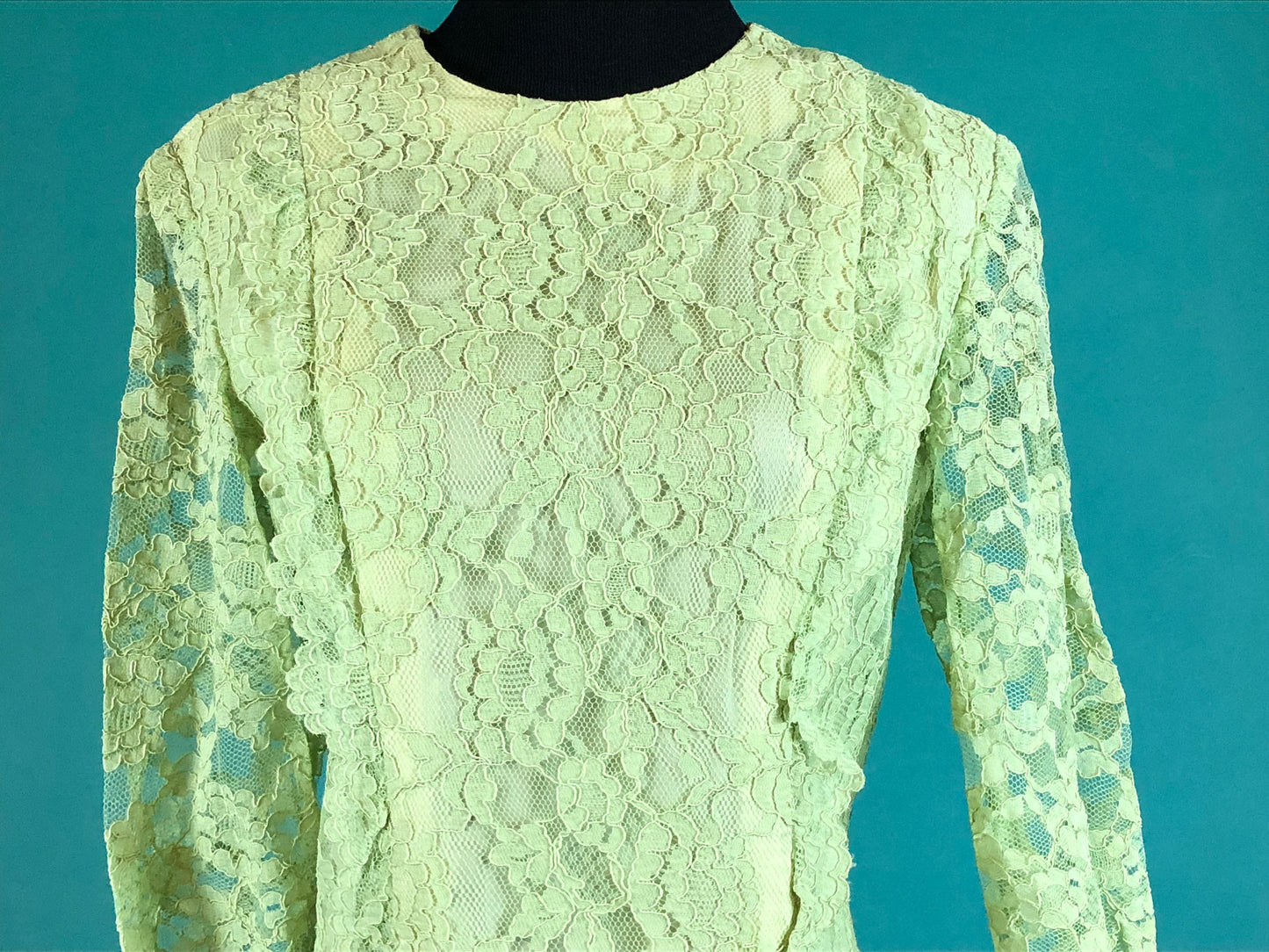 Lime Green Lace 60s Vintage Quarter Sleeve Sheer Shift Mod Dress size Medium