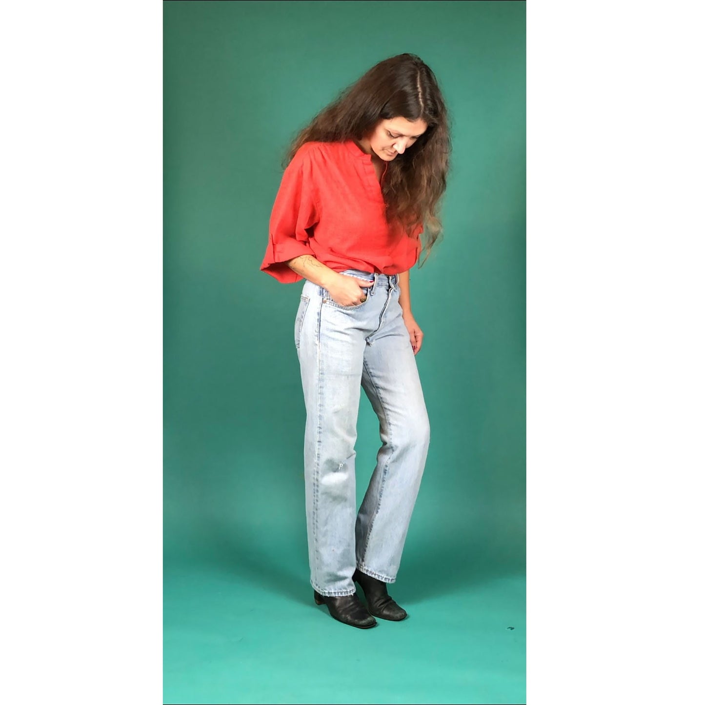 Light Wash Levi 501s Thrashed Made in USA Vintage 90s Relaxed Boyfriend Low Rise Grunge Denim Jeans 31 Waist