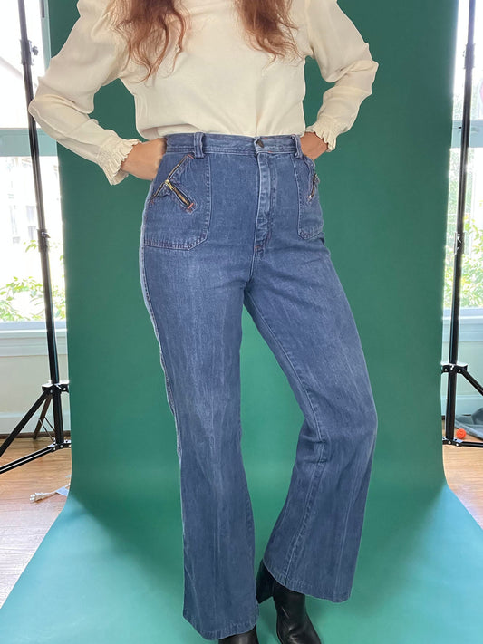 Mid Rise Medium Wash Vintage 60s 70s Zipper Pocket Wide Leg Boot Cut Denim Blue Jeans size 14