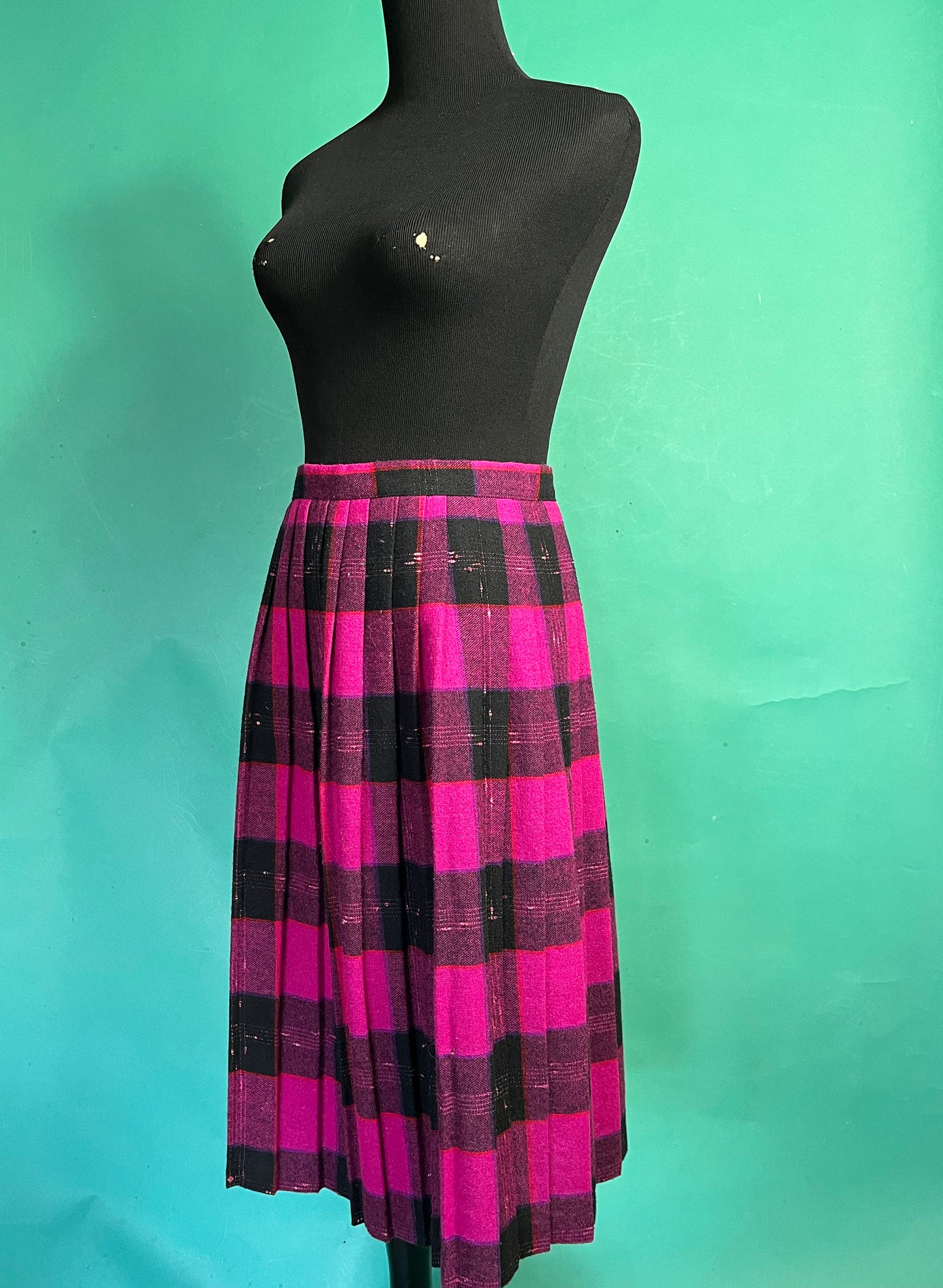 Magenta Wool High Waisted Vintage 80s Pleated Plaid A Line Tartan Plaid Skirt size XXS