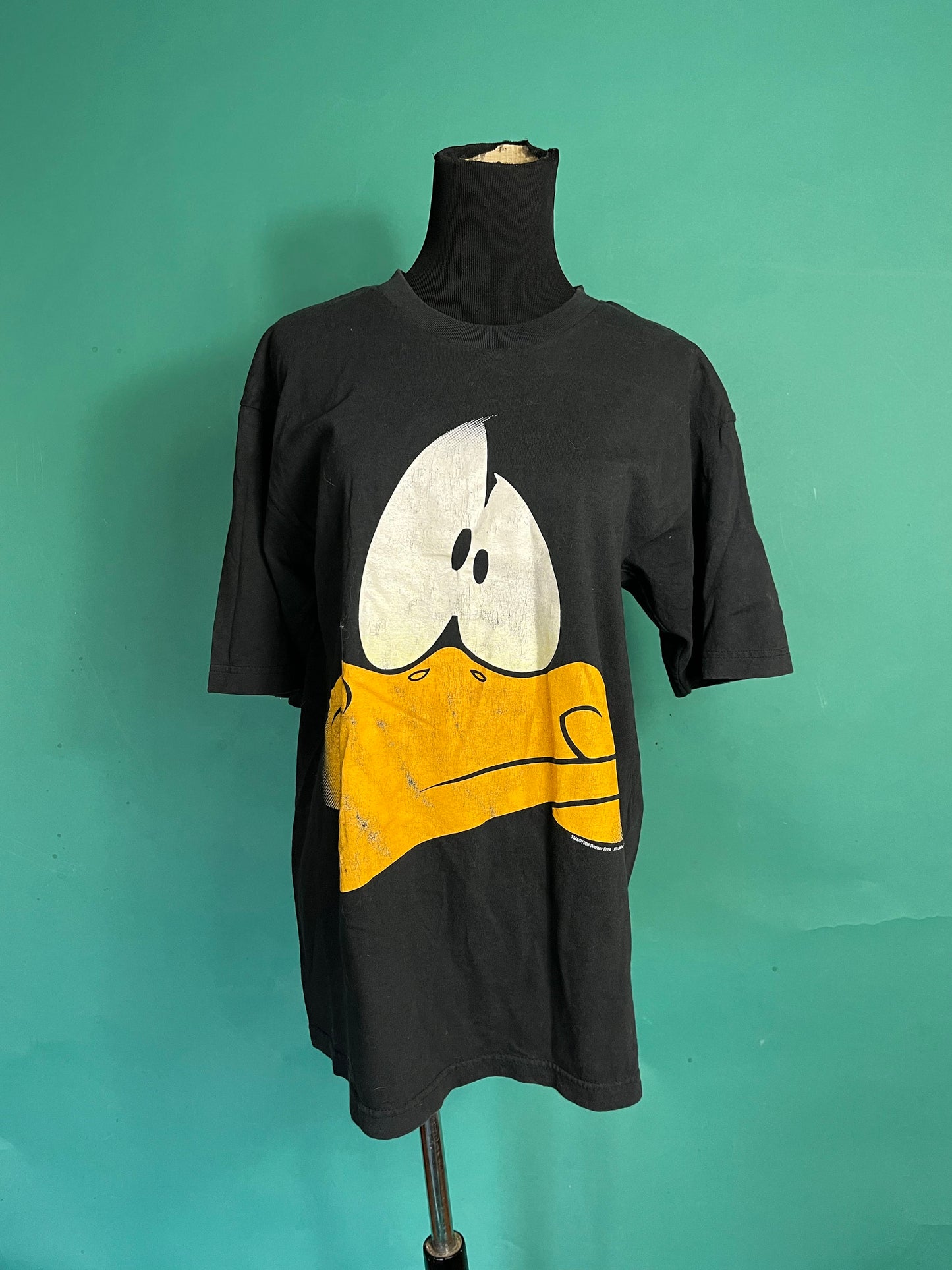 Authentic 96 Donald Duck Big Face Vintage 90s Looney Tunes Warner Brothers Graphic Cotton Single Stitch T Shirt size Large