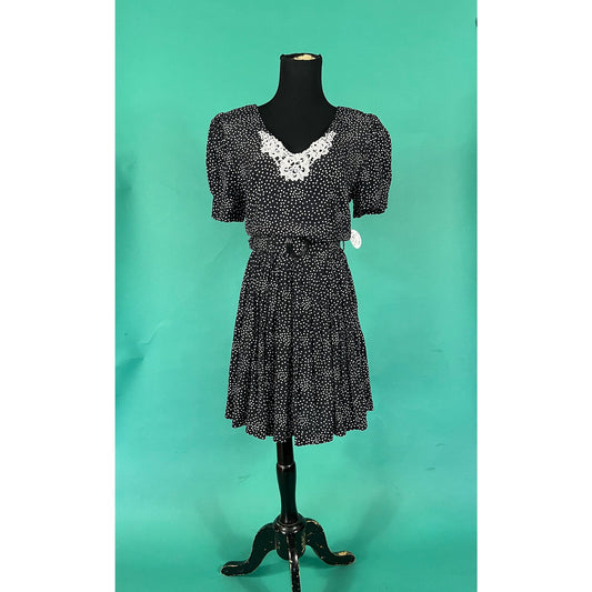 Vintage 90s Lace Applique Square Dot Pleated Skirt Belted Madison Wells Collection Dress size 7 8