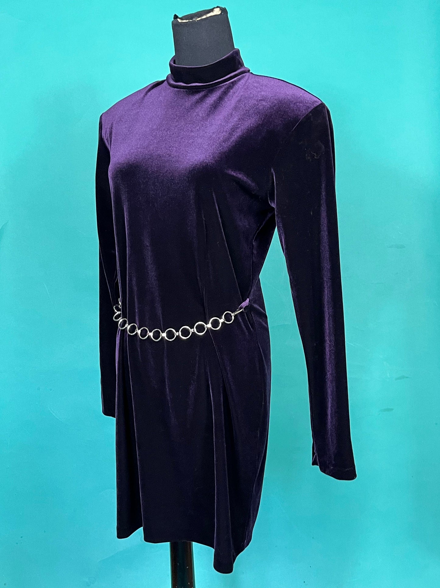 Vintage 90s Eggplant Purple Long Sleeve Turtleneck Velvet Chain Belt Bodycon Scarlett Mini Dress size 7