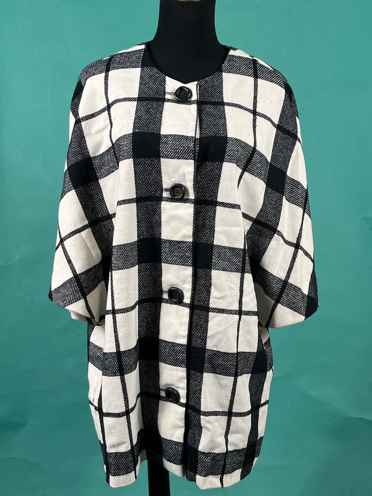 Vintage 50s Big Plaid Black and White Batwing Button Up Mister Roberts Poncho Coat size Medium