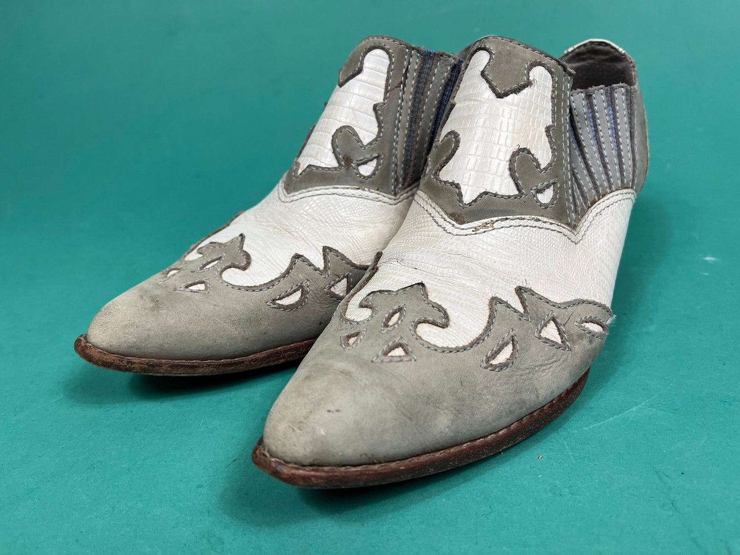 Vintage 80s Grey and White Leather and Suede Two Tone Western Circle S Ankle Boots Women's size 8