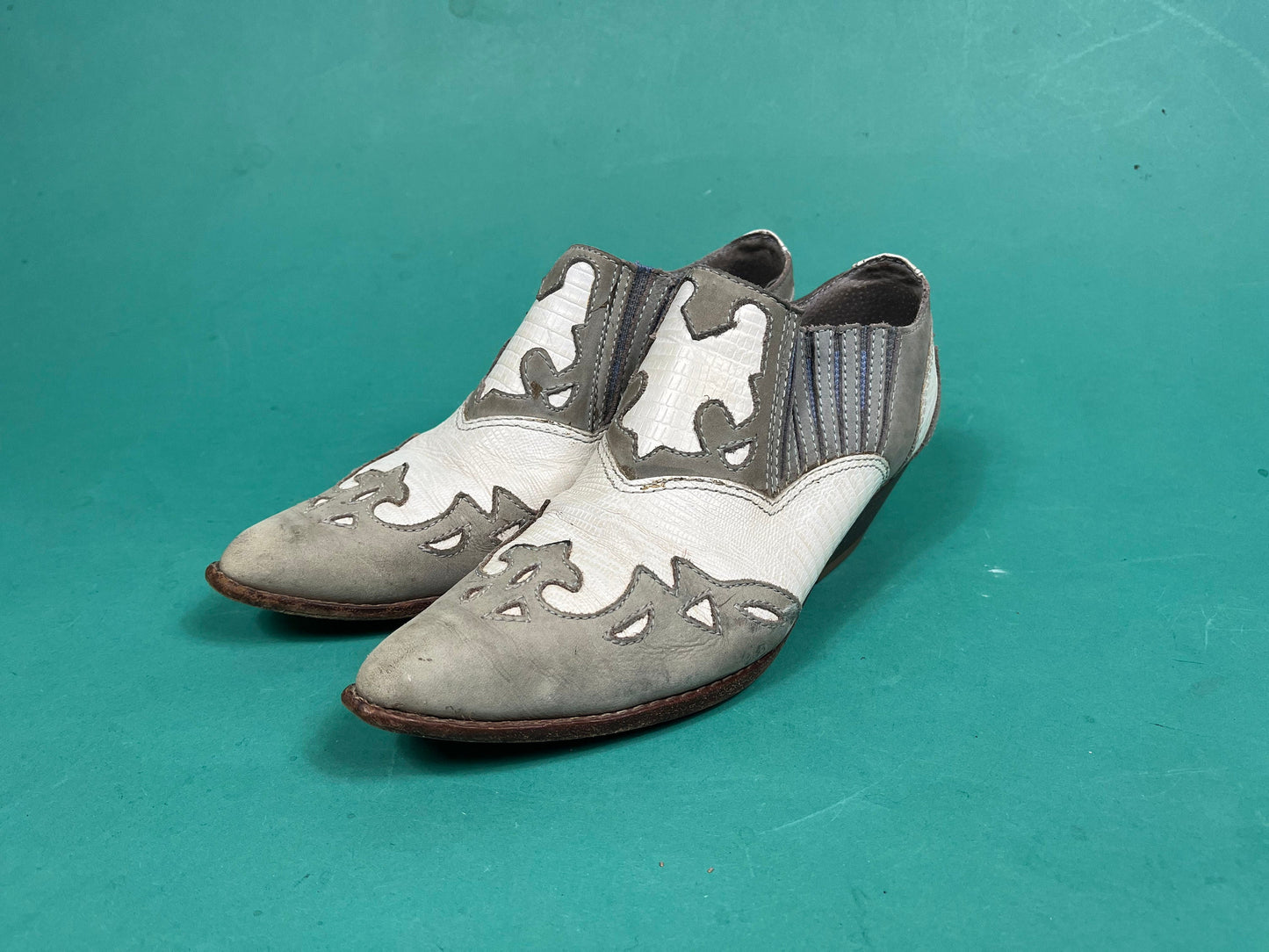 Vintage 80s Grey and White Leather and Suede Two Tone Western Circle S Ankle Boots Women's size 8