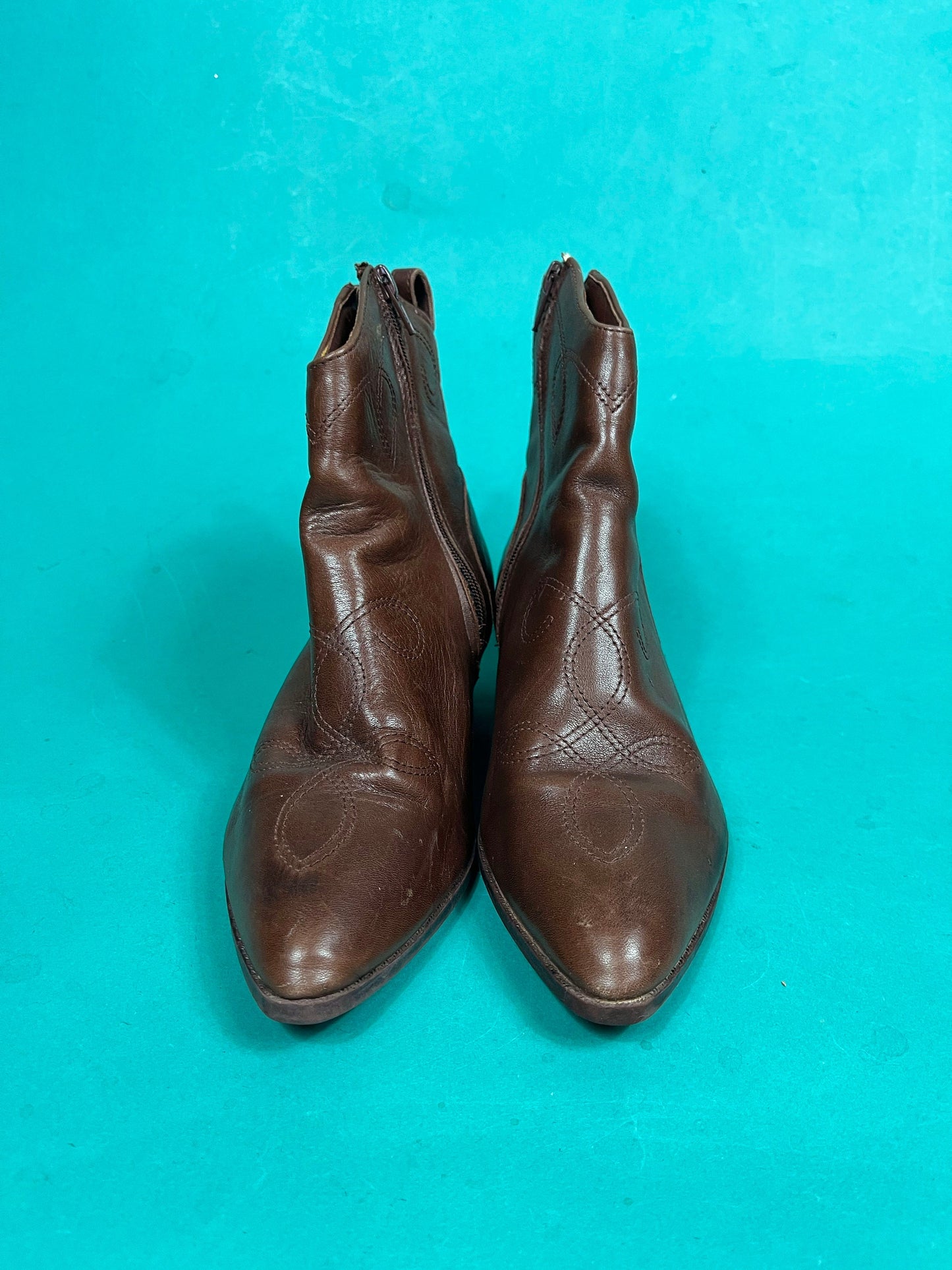 Vintage 80s Brown Embroidered Heeled Zip Up Western Ankle Maine Woods Boots size 6 and a half